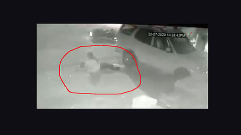 journalist shot front of daughter at up video viral