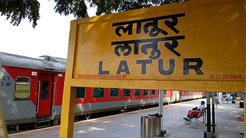 latur station.jpg