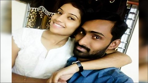 Wife catches husband and his lover red handed and attacks them at telangana