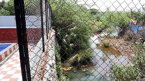 वेण्णा नदीपात्रात बांधकाम; महाबळेश्वरातील दोघांवर गुन्हा