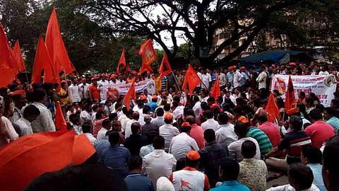 Maharashtra Bandh Chakka Jam at mumbai goa highway mahad