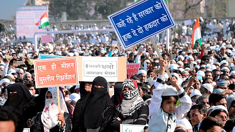 ठाकरे सरकार मुस्लिमांना देणार गिफ्ट! आरक्षणाबाबत नवाब मलिक म्हणालेत...