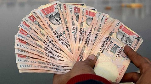 जुन्या एक हजारांच्या 23 लाखांच्या नोटा हस्तगत