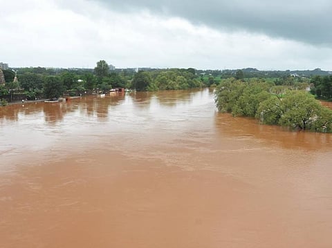 Heavy rains lashed the district for two to four days in kolhapur disrtict
