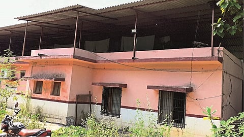 पोलादपूर ग्रामीण रुग्णालय.