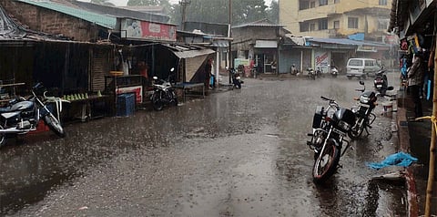 pre monsoon rain in ratnagiri