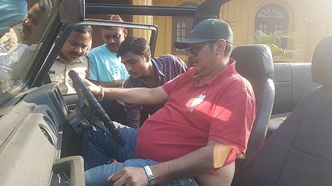 साताऱ्यात उदयनराजेंचा हटके अंदाज; जिप्सी रायडिंग अन् गाण्यावर अफलातून ठेका..