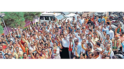 MLA Ravindra Chavan Say Voters Beavers Changing beliveness From Shivsena In Ratnagiri