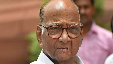 "आरोप गंभीर, पक्ष म्हणून आम्हाला निर्णय घ्यावा लागेल" पवारांची पहिली प्रतिक्रिया; मुंडे राजीनामा देणार?