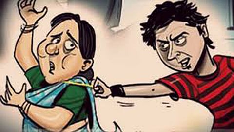 Beware... chain snatcher is coming to home