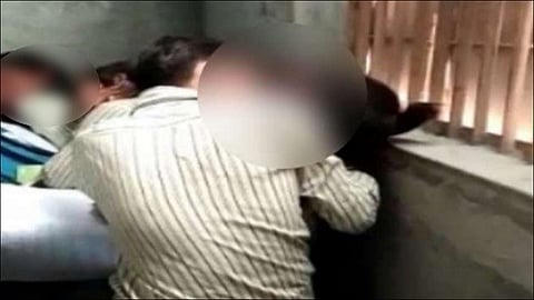 student kiss video goes viral at gujrat