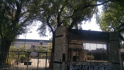 कन्हान ः कुलूपबंद कंपन्या.