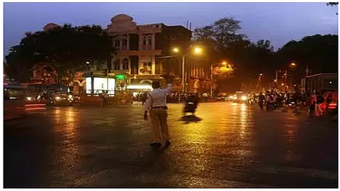 traffic police.png