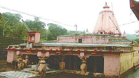 शंभूमहादेवाची यात्रा यवतेश्वरमध्ये रद्द