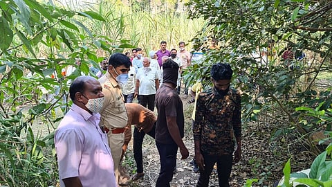 Mother commits suicide with two daughters crime cases in jambhale ichalkaranji