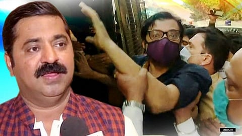 अर्णब गोस्वामी यांची सुटका व्हावी यासाठी राम कदम यांची तळोजा तुरुंगाला भेट