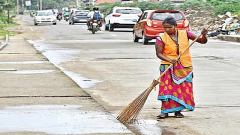 cleaning Workers will get special gift by government this diwali