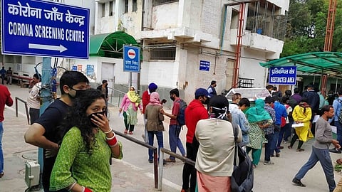 मुंबईकरांची चिंता पुन्हा वाढली, कोरोनाबाधित रुग्णांचा आकडा पुन्हा वाढला