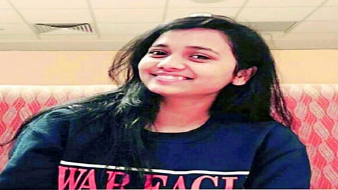 MRUNAL GUNJAL.jpg