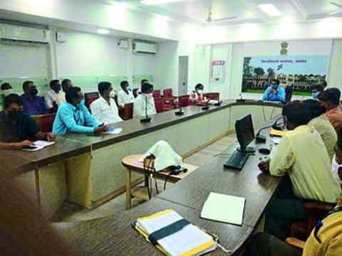 आदिवासी गावांमध्ये वनसंवर्धनातून रोजगारनिर्मितीसाठी लवकरच आराखडा तयार होणार