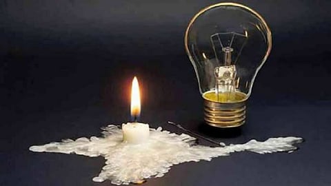 शेजारी मायानगरी मुंबईचा झगमगाट; मात्र लगतचा जिल्हा अंधारातच..!
