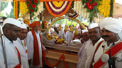 In Chanting of Dnyanoba Tukaram Palakhi begins