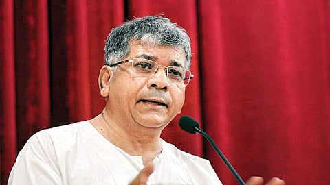 प्रकाश आंबेडकरांवरील हेत्वारोप अन्याय्य