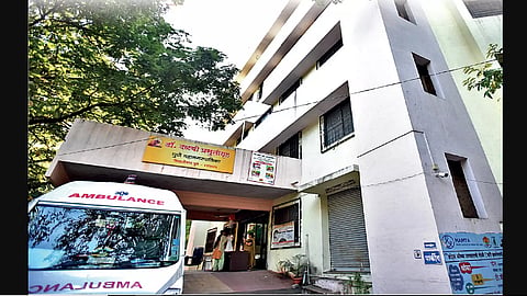 Pune Municipal Corporation and CREDAI started ICU department in Dalvi Hospital in just eight days.png