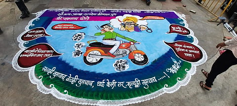 Road safety message has been given through Rangoli at Swargate Jedhe Chowk in Pune.jpg