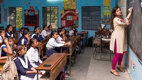 Tearchers_School