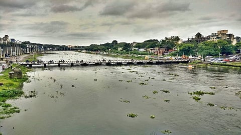 The Deccan Bhide bridge is not yet underwater and available for transport