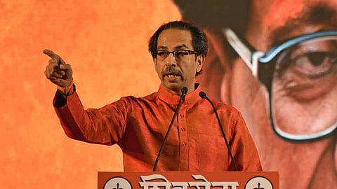 Uddhav Thackeray said in front of the Prime Minister that insurance company is cheating farmers