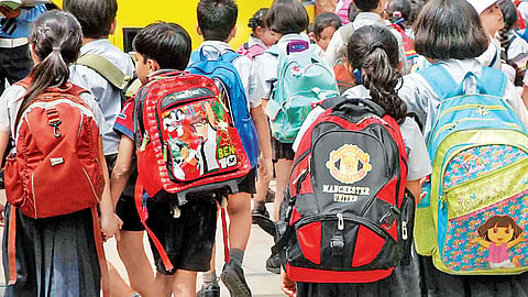 karnatka governmevt education department has raised concerns because students is declining