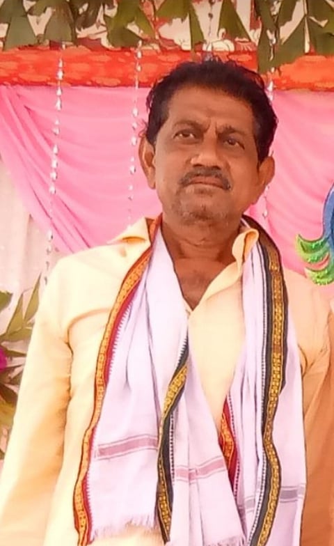 शेतकऱ्याची आत्महत्या ; सोयाबीन नांगरला..कापूस किडला अन् कर्जाचा डोंगर