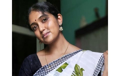 Archie photo in saree is a topic of discussion