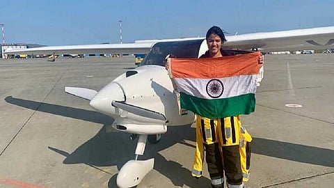 आरोही पंडित अटलांटिक व पॅसिफिक महासागर पार करणारी पहिली महिला