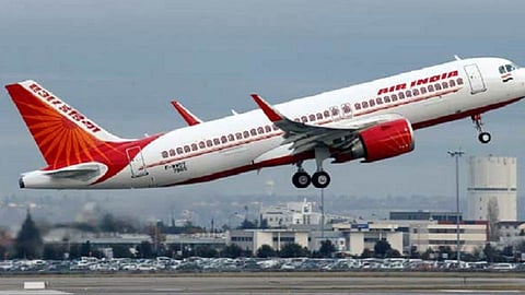 एअर इंडिया कर्मचारी संघटनांनी मागितले ५०,००० कोटींचे आर्थिक पॅकेज