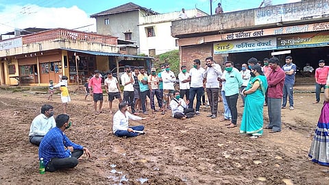 Movement For Roads In Ajara Taluka Kolhapur Marathi News