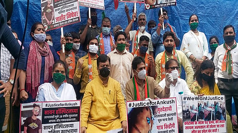 ताजी बातमी : विधानपरिषदेचे विरोधीपक्षनेते प्रवीण दरेकरांविरोधात गुन्हा दाखल