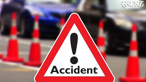 accident in sankeshwar nipani one person dead in accident