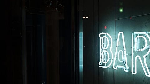 bar