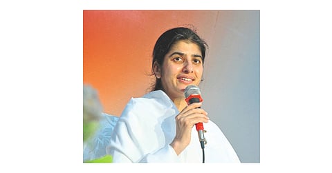 ब्रह्माकुमारी शिवानी यांच्या वेबिनारमध्ये सहभागाची संधी; आजच रजिस्टर करा!