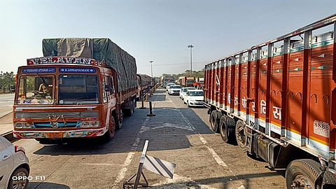 chandwad fast tag.jpg