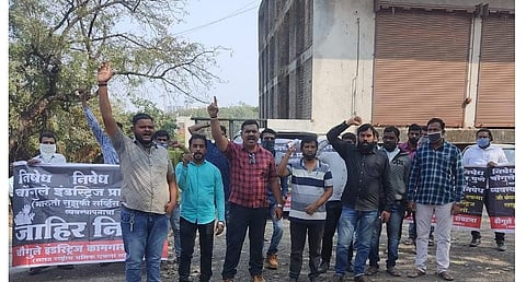 प्रहार जनशक्तीच्या पाठिंब्याने कामगारांसाठी कात्रज येथे आंदोलन