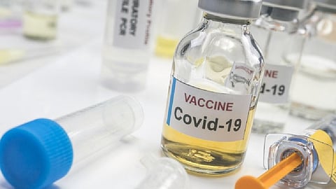 मुंबईत वैद्यकीय कर्मचाऱ्यांचा लस टोचून घेण्यास अल्प प्रतिसाद