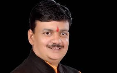 MP balu dhanorkar orders to form committee to watch on private hospitals in chandrapur
