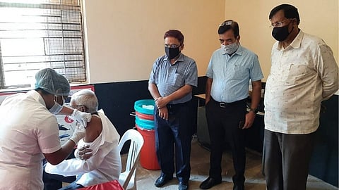 बारामतीतील शारदा प्रांगणात कोविड प्रतिबंधक लसीकरण सुरु