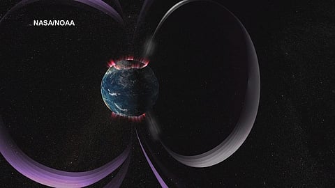 earath northen lights.jpg