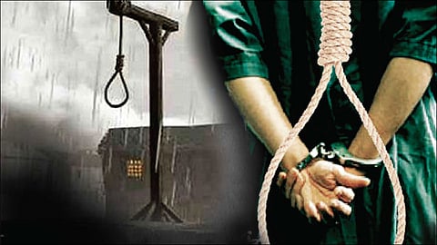 court sentenced Death to women because of whatsapp msg