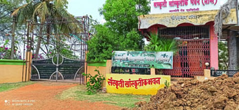 गडचिरोली : ओस पडलेले मंगल कार्यालय.